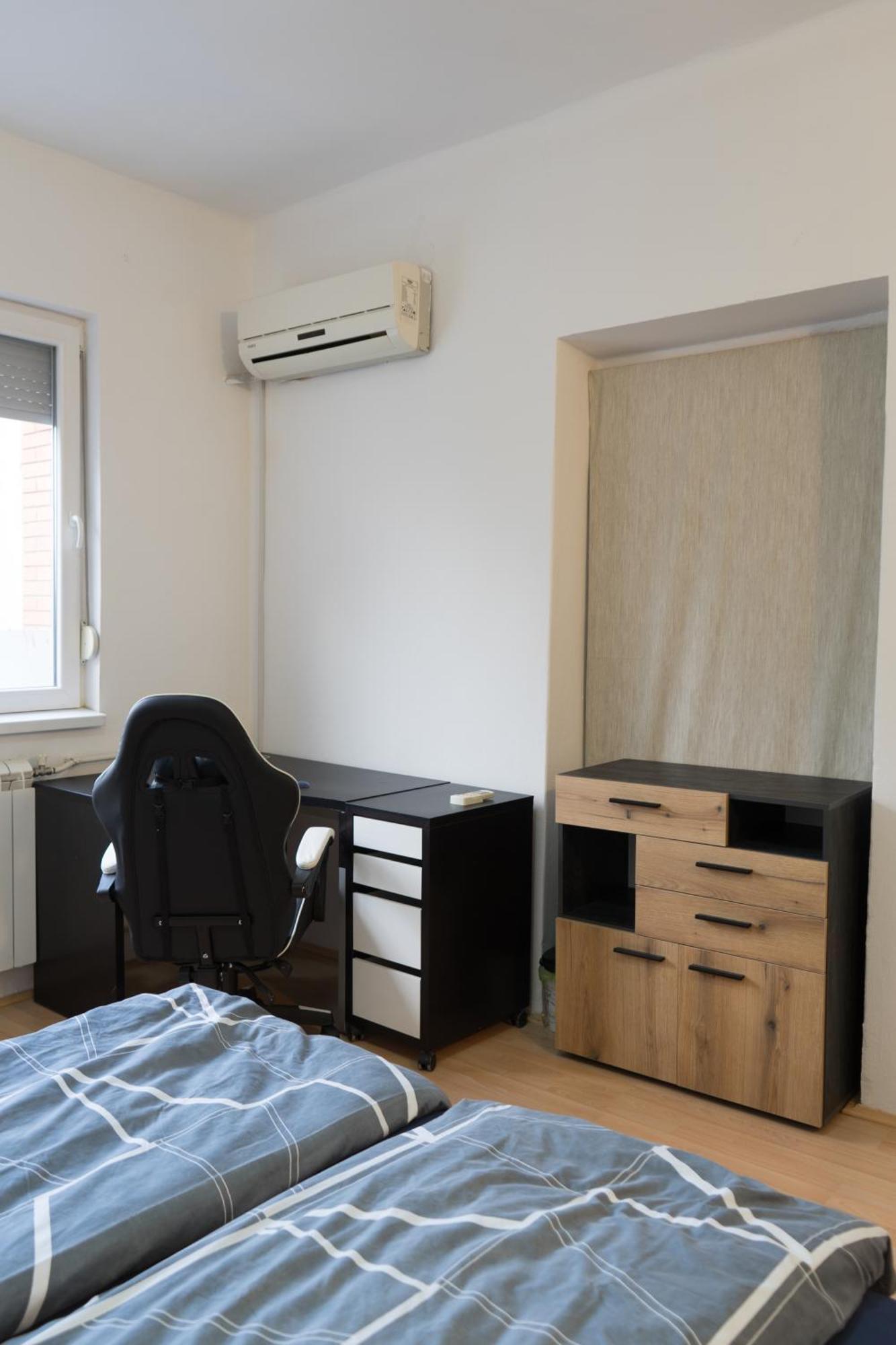 Apartment Big In *